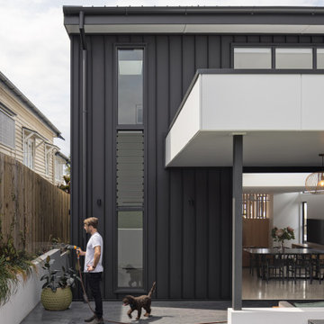 The Wrapped Bungalow - Modern Extension