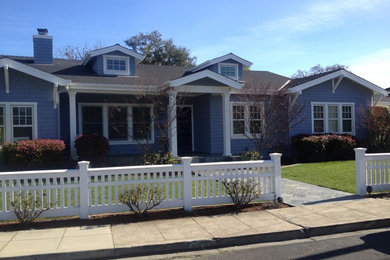 Example of a large arts and crafts blue one-story wood exterior home design in San Francisco
