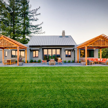 AG Bi-Folds Create an Indoor-Outdoor Tasting Experience at Robert Young Winery