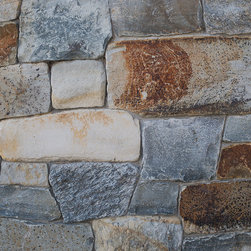 Mcgregor Lake Tumbled - Siding And Stone Veneer