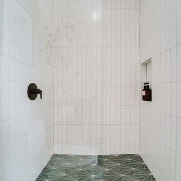 MidMod House guest house shower