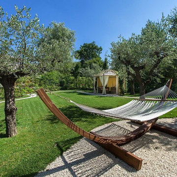 Country Garden with Style