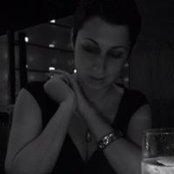 Julia Rayneshs foto