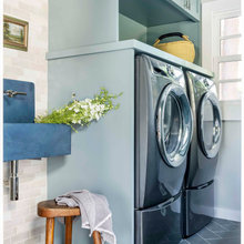 Extra laundry space or sink area