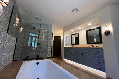 Transitional bathroom photo in Other