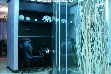 Inspiration for a transitional hallway remodel in Los Angeles