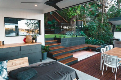 Home design - coastal home design idea in Gold Coast - Tweed