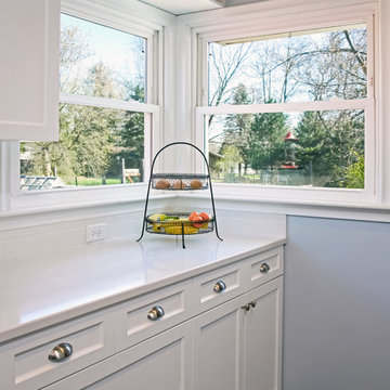 Clean and Creative Kitchen to Brighten Your Day