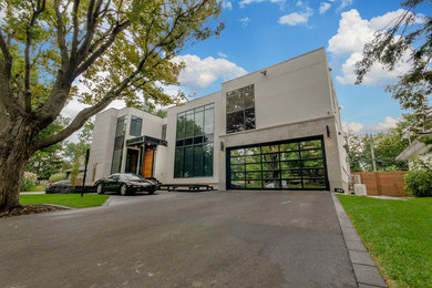 Inspiration for a modern exterior home remodel in Ottawa