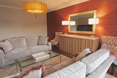 Example of a transitional living room design in New York