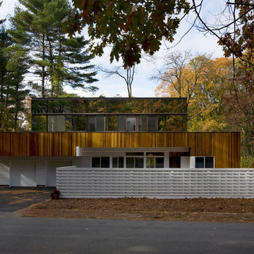 Davelin Rd. House