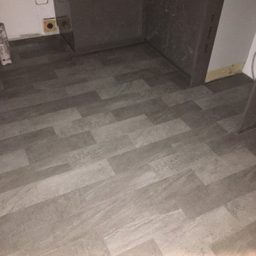44051 Luxury vinyl plank