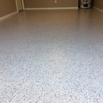 Garage Epoxy/Polyaspartic Flake Floors