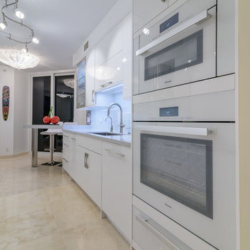 Contemporary Kitchen in Ft. Lauderdale - Total Remodel