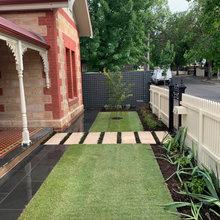 Small yard houses