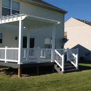 Franklin, OH elegant deck and pergola combination