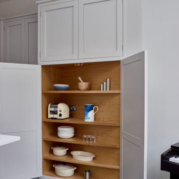 Wimbledon Handleless Shaker Kitchen