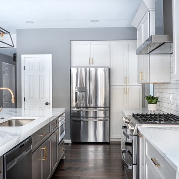 Huge Island- Bel Air Kitchen