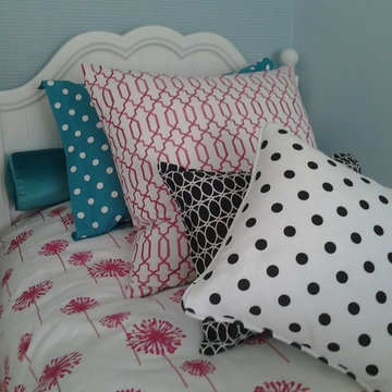 Girl's bedroom cushions