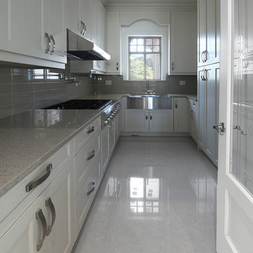 Sophisticated and Chic ( West Vancouver, BC )