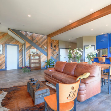 1499/1499B Trail Way - $1,695,000 – MLS Res 885121 / Com 885130