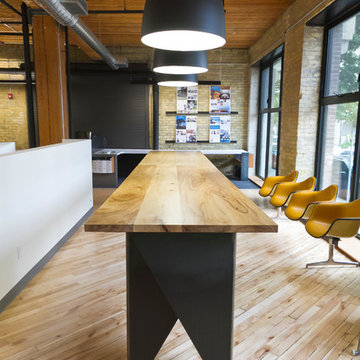 Prairie Architects Inc. - Meeting Bar