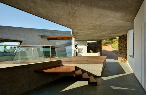 Contemporary Balcony by Malik Architecture