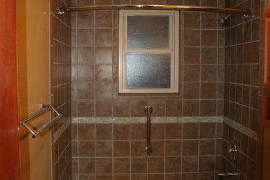 Inspiration for a timeless bathroom remodel in Indianapolis