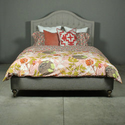 dania bed &ndash; queen - Beds