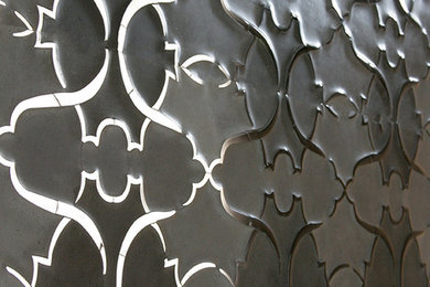 Murano Glass Polished Relief inlay.