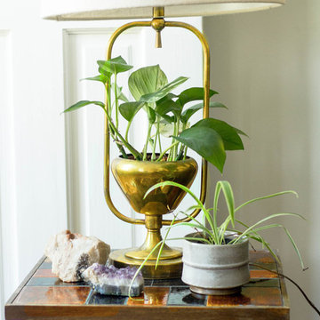 My Houzz: Vintage Collectors' Artfully Curated Walk-Up