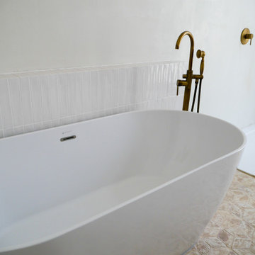 salle de bains sol en terre cuite