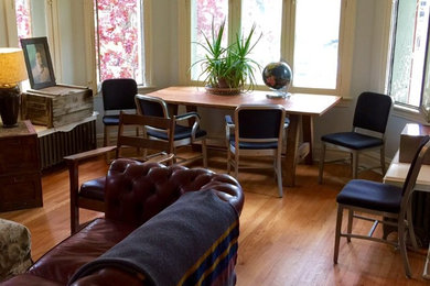 Example of a classic living room design in Chicago