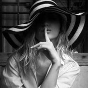 Sandrine Pys billede