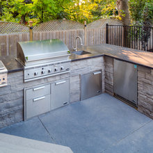Outdoor Kitchen