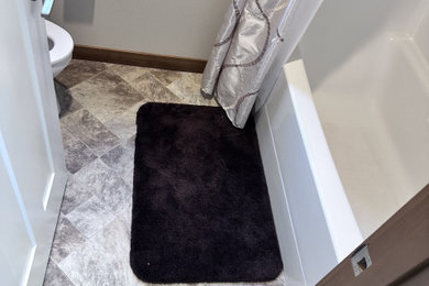 Example of a bathroom design in Seattle