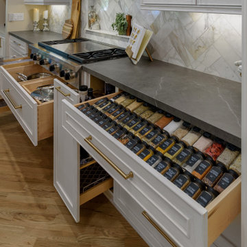 Ashmore Hall Kitchen & Powder Bath