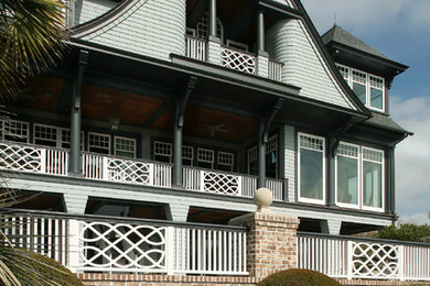 Inspiration for a contemporary exterior home remodel in Charleston