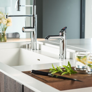 Modern Kitchen with the HydroTap Classic in Chrome