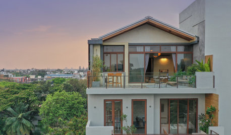 India Houzz: Artistic Minimalism for a Hilltop Penthouse