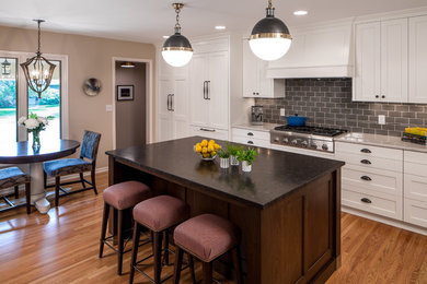 Inspiration for a timeless kitchen remodel in Minneapolis