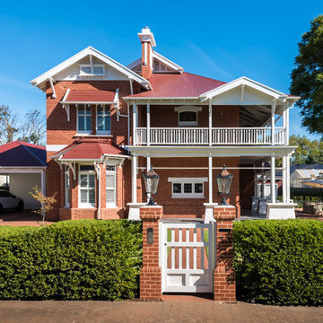Malvern // Heritage Addition/Renovation