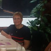 Ginny Kirchs foto