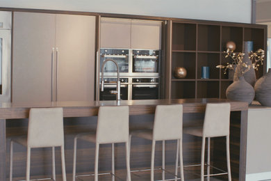 Inspiration for a modern kitchen remodel in New York