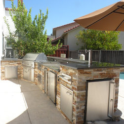 Building a Functional Outdoor Kitchen - Outdoor Kitchen Appliances