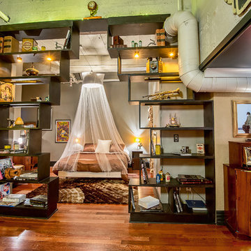 Hollywood Director's loft in iconic Art Deco building