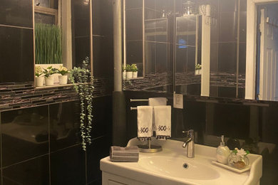 Bathroom photo in New York