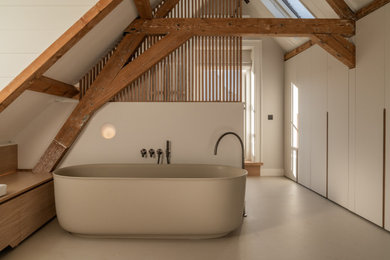 Example of a trendy bathroom design in Amsterdam