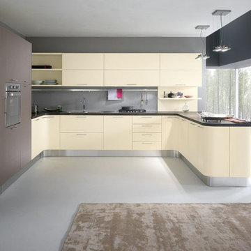 Modern Kitchen by Spar, Italy