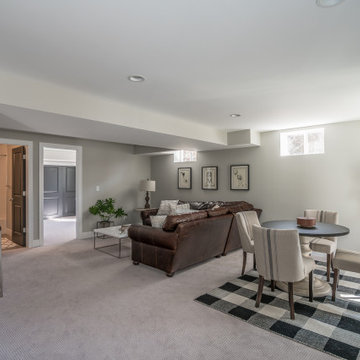 Beautiful Reversed Build in Glendale, MO